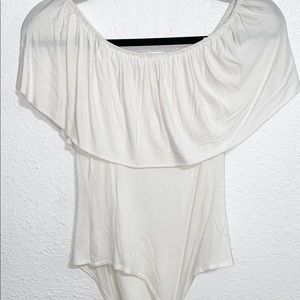 Fashion Nova Ivory Bodysuit 🤍